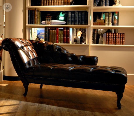 terapia-psicoanalitica-proceso-que-ayuda-a-mejorar-el-futuro imagen de artículo