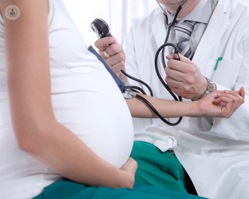 complicaciones-del-embarazo-identifica-4-factores-de-riesgo imagen de artículo