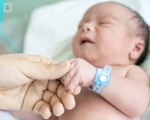 como-saber-si-un-recien-nacido-esta-completamente-sano imagen de artículo