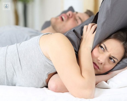 tus-ronquidos-no-dejan-dormir-la-apnea-obstructiva-del-sueno-y-sus-causas imagen de artículo