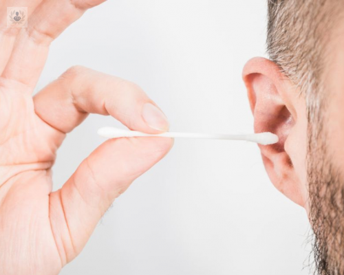 ¿Se debe eliminar el cerumen de los oídos?