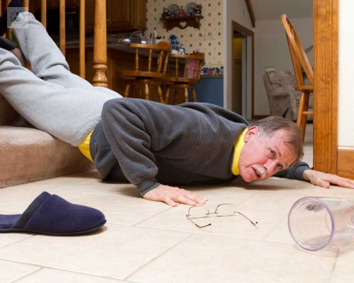 tiene-un-paciente-con-parkinson-conozca-como-disminuir-las-caidas imagen de artículo