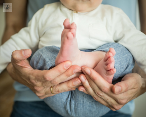 Cólicos en bebés: cómo identificarlos y aliviarlos 