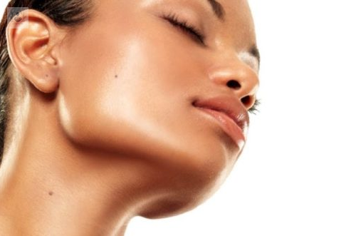 liposuccion-cervical-o-lipo-de-papada-ventajas-riesgos-y-recuperacion imagen de artículo