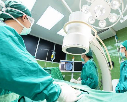 que-tan-segura-es-la-cirugia-de-minima-invasion imagen de artículo