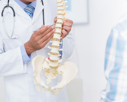 en-que-consiste-la-recuperacion-de-la-cirugia-de-columna-minimamente-invasiva imagen de artículo