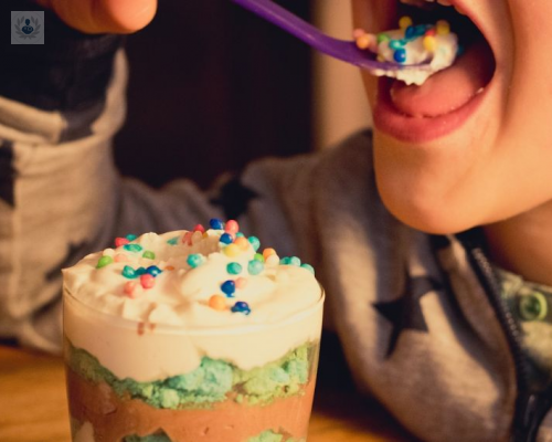 recomendaciones-sobre-el-consumo-de-azucar-en-los-ninos imagen de artículo