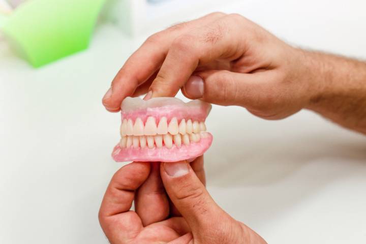 implantes-dentales-full-arch-la-solucion-para-recuperar-tu-sonrisa imagen de artículo