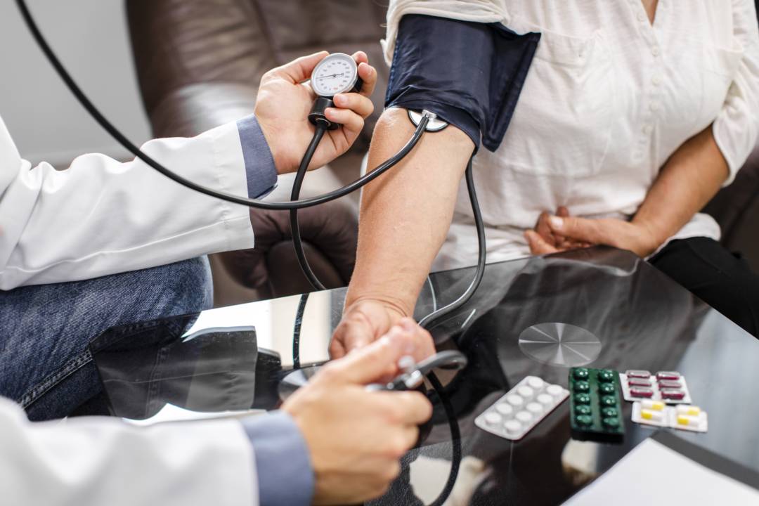 Hipertensión arterial: ¿Qué es, cómo se detecta y se trata?