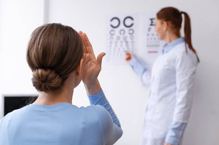 Cirugía con Lente Intraocular: Indicada para aquellas personas que desean prescindir de la corrección óptica