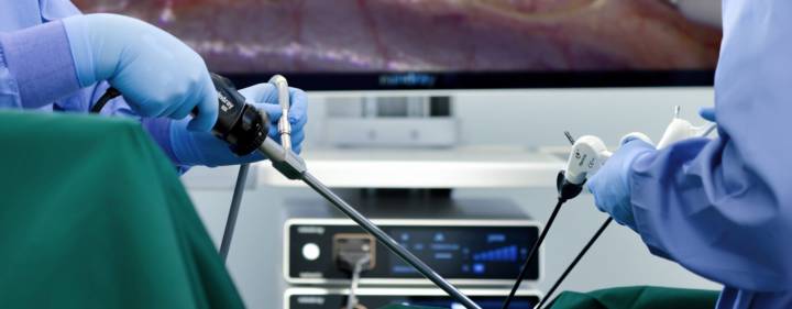 avances-en-cirugia-minimamente-invasiva-y-tecnicas-innovadoras-en-neurocirugia imagen de artículo