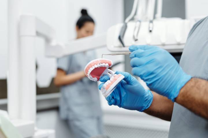 tecnologia-de-punta-en-odontologia-implantes-dentales-para-una-sonrisa-perfecta imagen de artículo