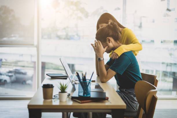 estres-en-el-trabajo-como-afecta-tu-salud-mental-y-fisica imagen de artículo