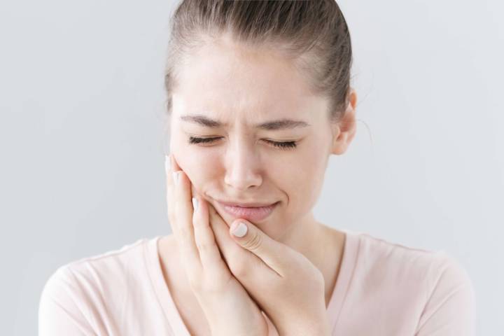 conoce-las-causas-y-soluciones-para-los-trastornos-de-la-articulacion-temporomandibular imagen de artículo