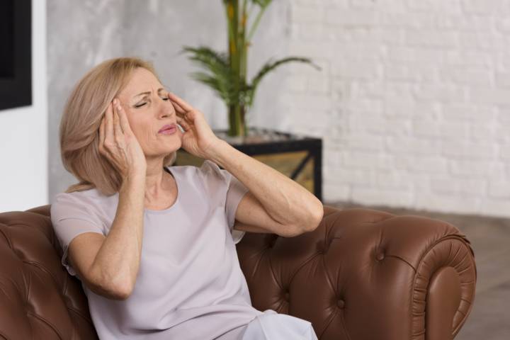 el-vinculo-entre-el-tinnitus-y-la-salud-mental-como-afrontar-sus-efectos-psicologicos imagen de artículo
