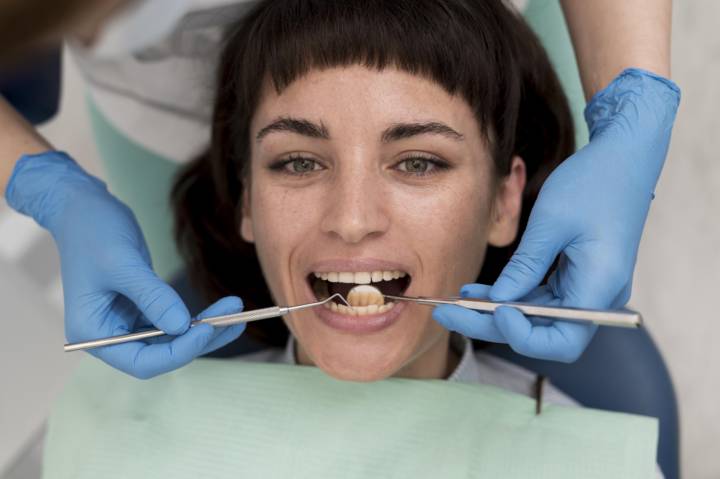 cuando-se-necesita-una-reconstruccion-dental-causas-materiales-y-tipos-de-tratamiento imagen de artículo