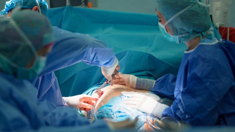 Cirugía Arterial Mínimamente Invasiva