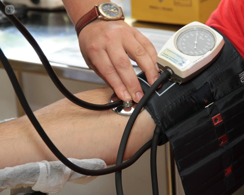 ¿Qué es la hipertensión arterial?