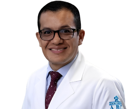 Dr. Julio César Sauza Sosa 