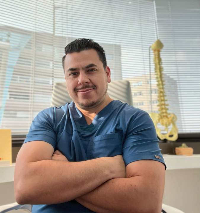 Dr. Mauricio Ugarte Uría 